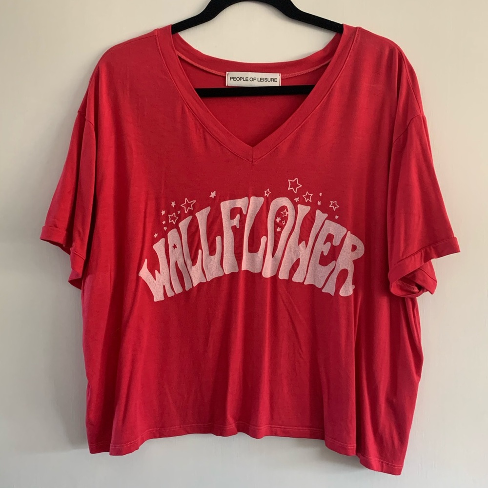 Wallflower Tee